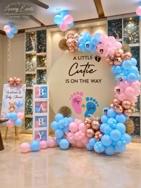 Luxury welcome baby balloon setup in DLF Phase 5 luxury apartment, Gurugram